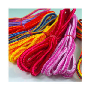 Guma do Skakania dla Dzieci – Klasyczna Zabawa, która Ćwiczy Ruch i Koordynację